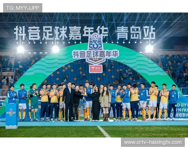 足球明星纷纷入驻抖音与粉丝互动 成为社交平台新亮点